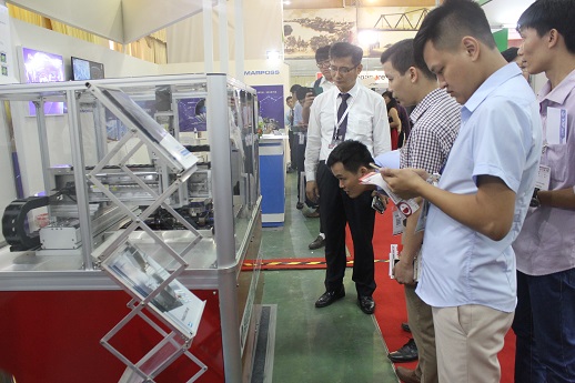 Đông đảo doanh nghiệp tới tham quan Triển lãm về máy công cụ, cơ khí chính xác tại Hà Nội