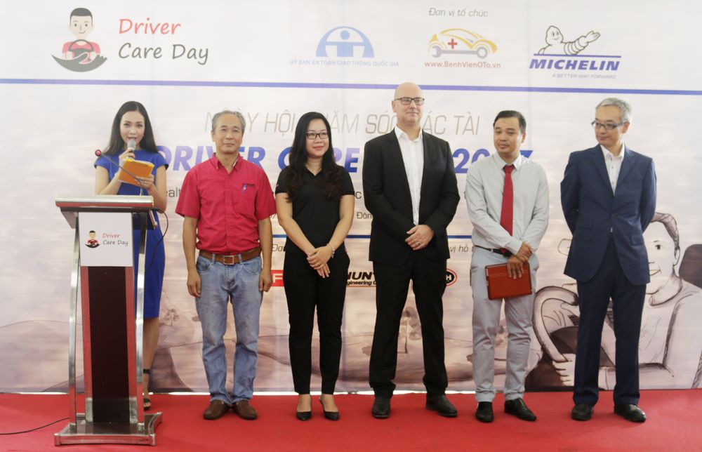 FUSO tiếp tục đồng hành cùng sự kiện Ngày hội Chăm sóc Bác tài - Driver Care Day 2017