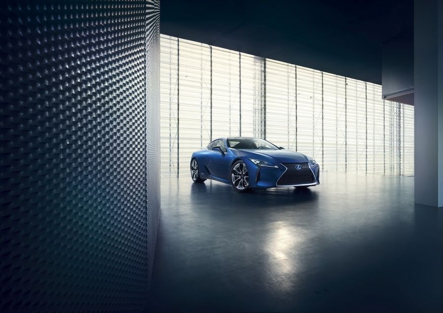 Lexus mất 15 năm nghiên cứu màu sơn Structural Blue được áp dụng trên LC 500