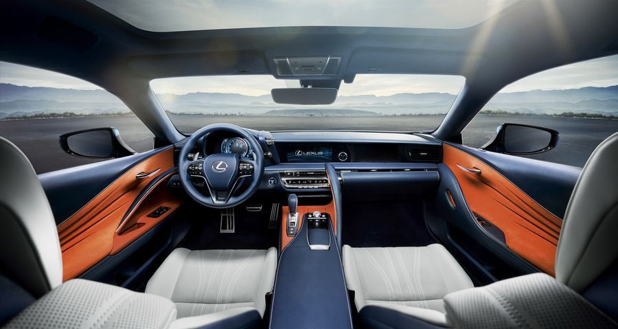 Lexus mất 15 năm nghiên cứu màu sơn Structural Blue được áp dụng trên LC 500