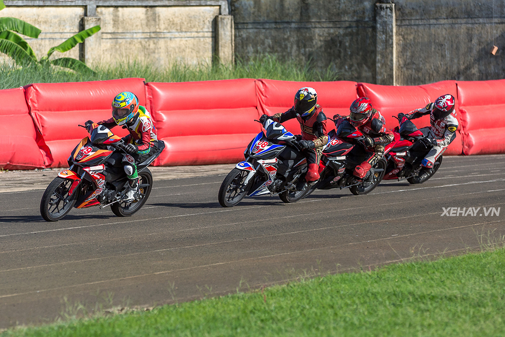 Khán giả Tuy Hòa cháy hết mình cùng Honda Vietnam Racing Cup chặng 4