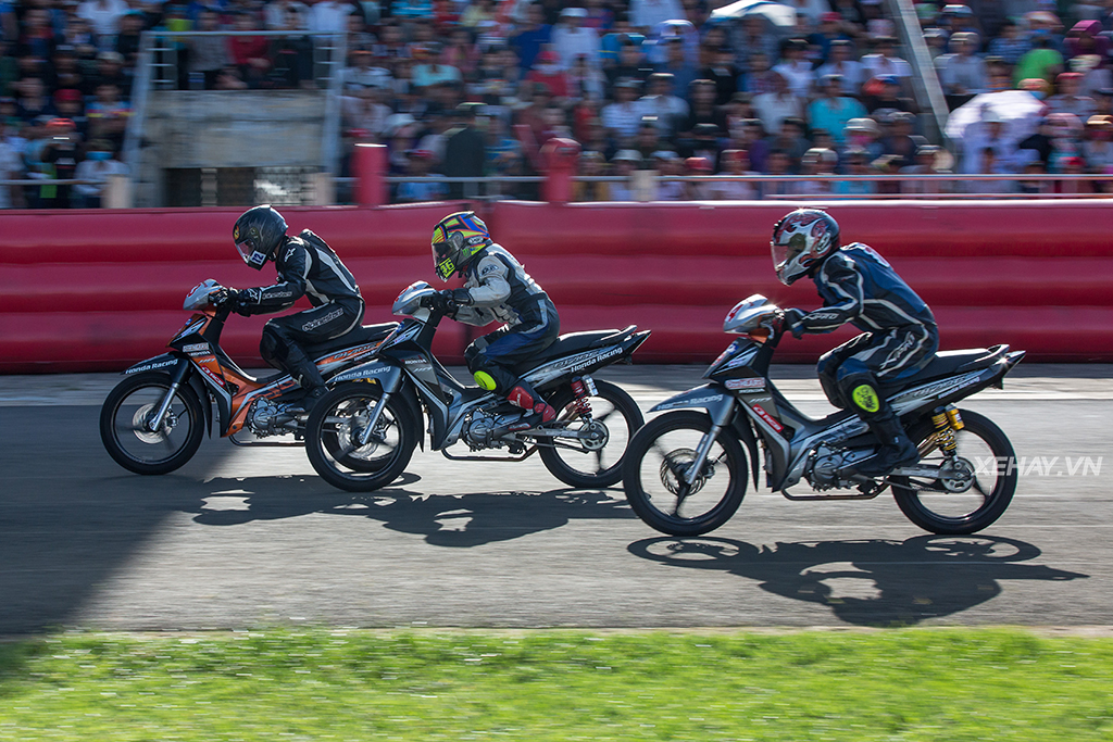 Khán giả Tuy Hòa cháy hết mình cùng Honda Vietnam Racing Cup chặng 4