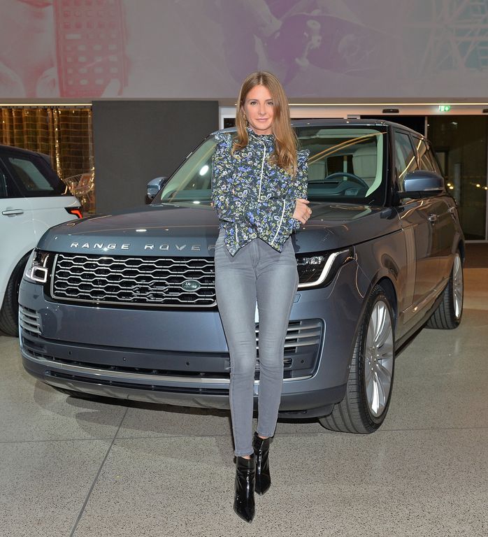 Ảnh chi tiết Range Rover 2018 mới trình làng, giá khởi điểm từ 1,98 tỷ VNĐ