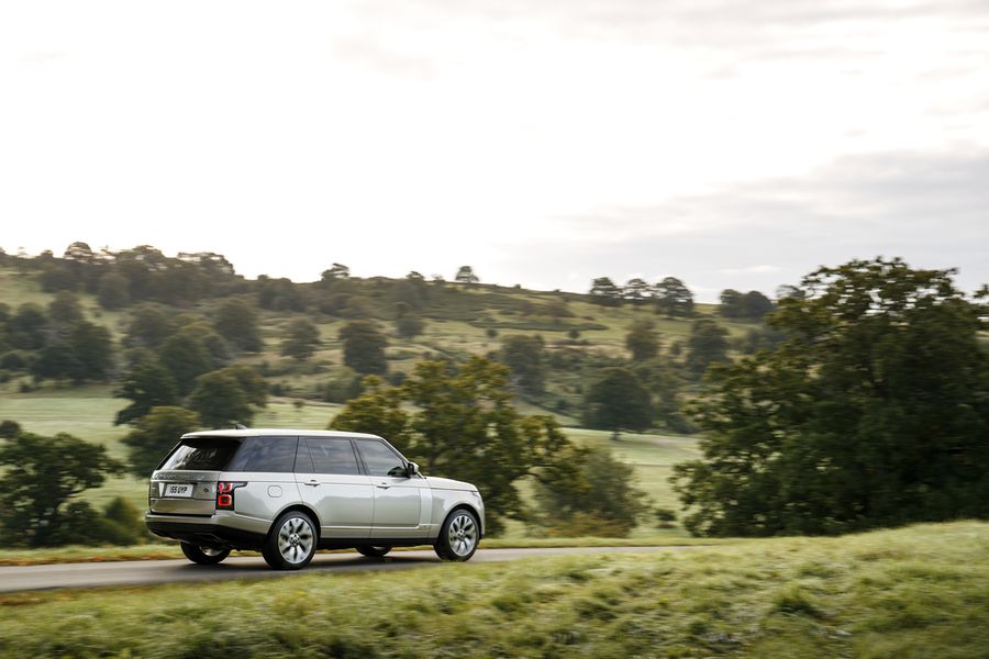 Ảnh chi tiết Range Rover 2018 mới trình làng, giá khởi điểm từ 1,98 tỷ VNĐ