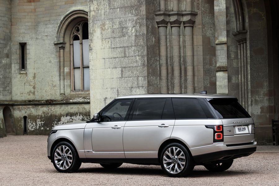 Ảnh chi tiết Range Rover 2018 mới trình làng, giá khởi điểm từ 1,98 tỷ VNĐ
