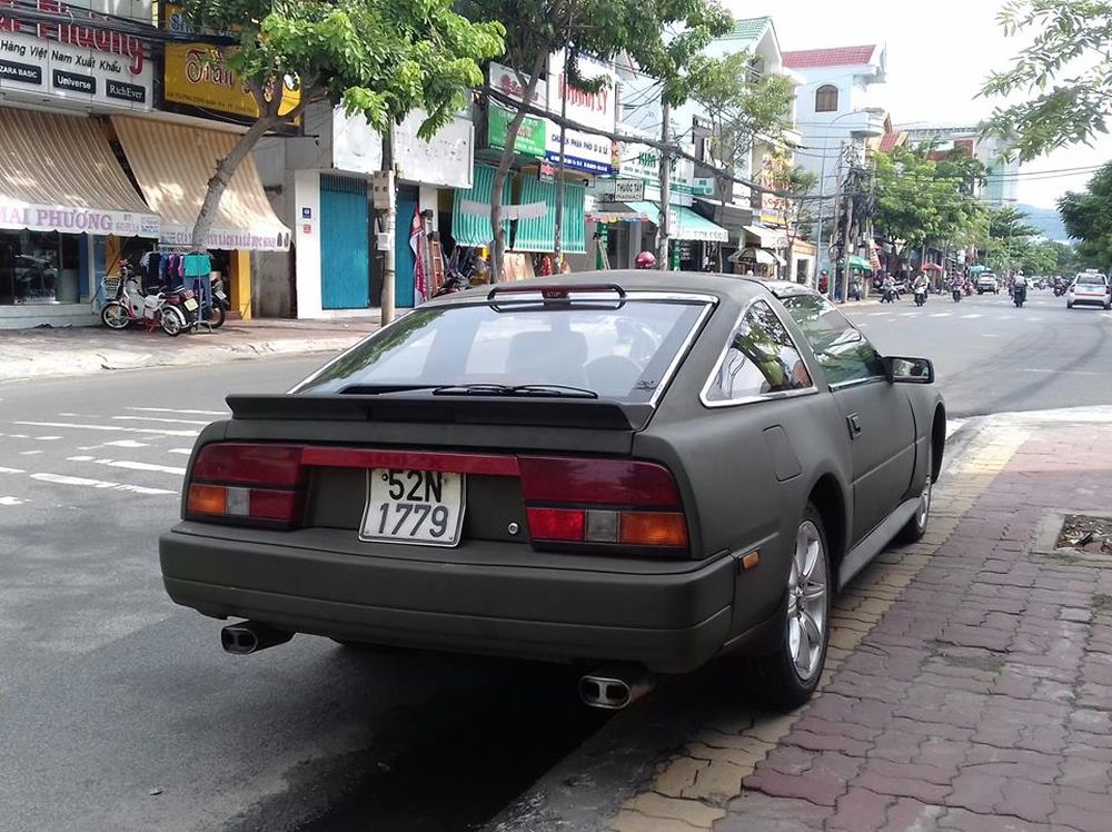 Hàng hiếm Nissan 300ZX Z31 bất ngờ xuất hiện tại Vũng Tàu