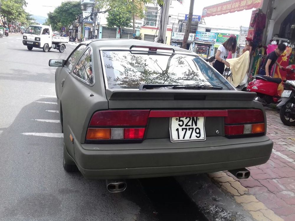 Hàng hiếm Nissan 300ZX Z31 bất ngờ xuất hiện tại Vũng Tàu