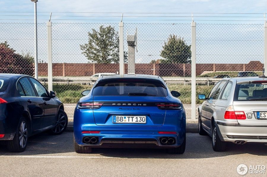 Porsche Panamera Turbo Sport Turismo 2018 tuyệt đẹp ngoài đời thực