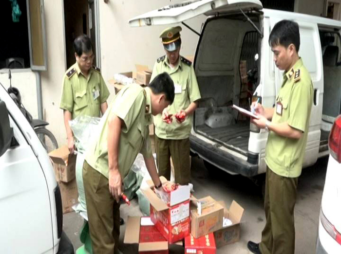 Lạng Sơn: Bắt giữ hơn 1.000kg mỹ phẩm, thực phẩm không nguồn gốc