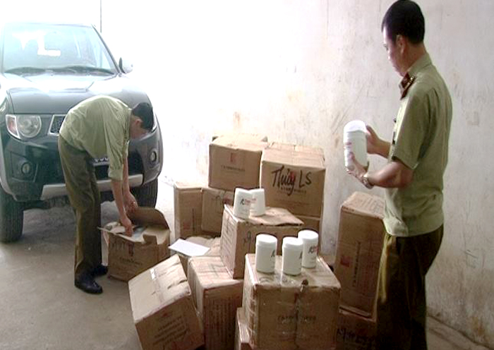 Lạng Sơn: Bắt giữ hơn 1.000kg mỹ phẩm, thực phẩm không nguồn gốc