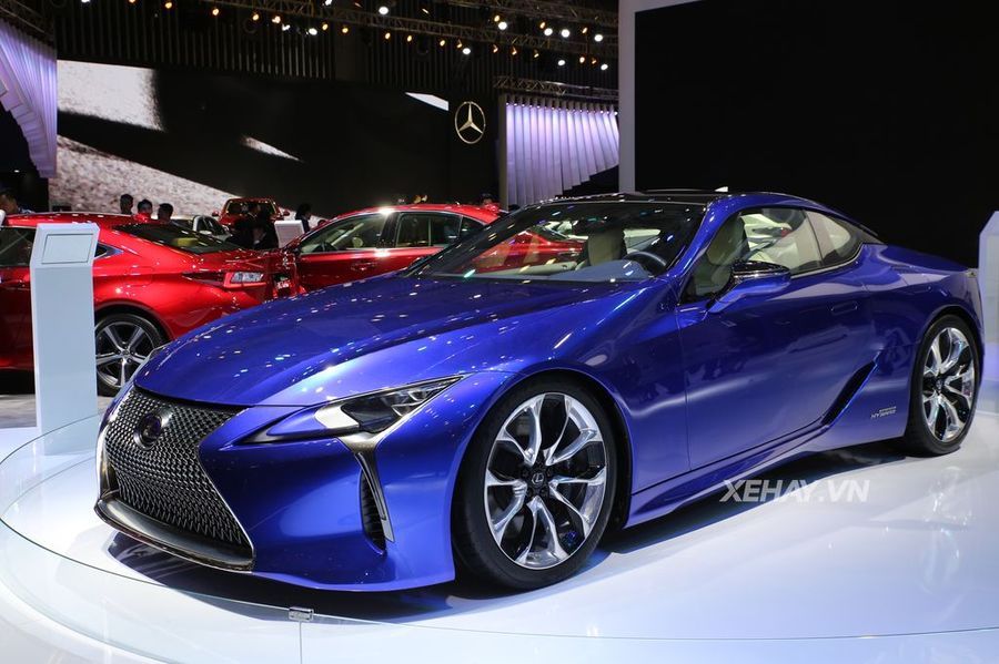 Chạm mặt coupe hạng sang Lexus LC 500h 2018 đang 