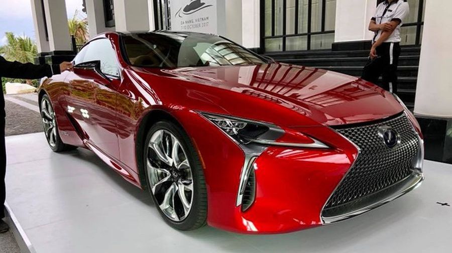 Chạm mặt coupe hạng sang Lexus LC 500h 2018 đang 