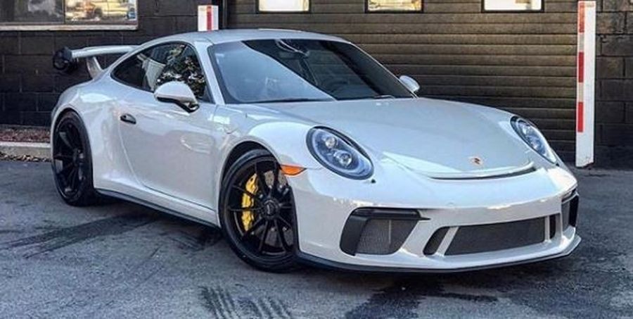 Chiếc Porsche 911 GT3 2018 đầu tiên đáp đất Mỹ an toàn và thành công
