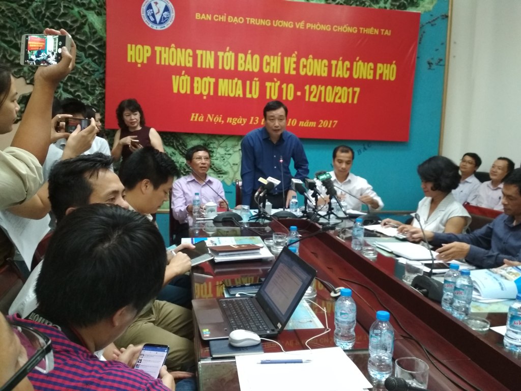 Khẩn trương khắc phục hậu quả sau mưa lũ