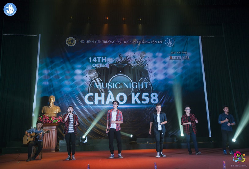 Bùng nổ tại ngày hội “Chào K58” của sinh viên Giao thông
