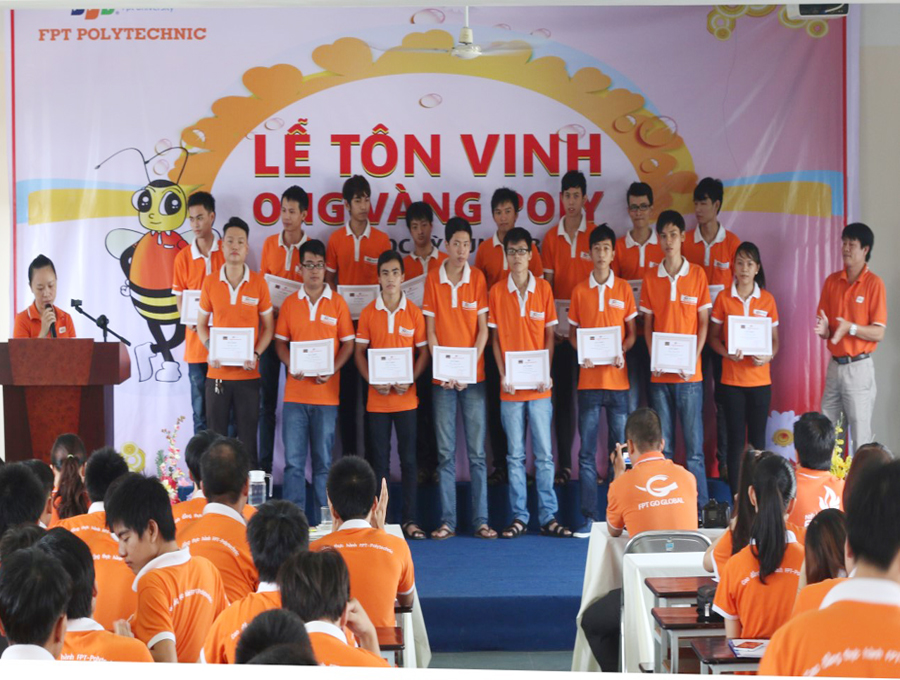 Đại học FPT tôn vinh sinh viên xuất sắc