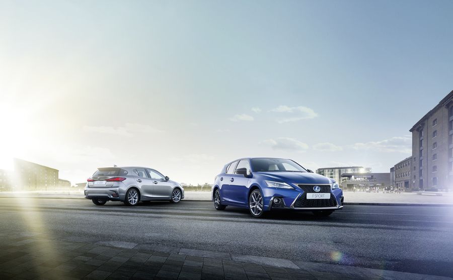 Lexus CT200h 2018 cập nhật nhiều tính năng, giá bán chỉ từ 708 triệu VNĐ