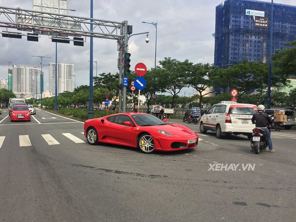 Ferrari F430 mang biển Hải Phòng bất ngờ xuất hiện tại trung tâm TP.HCM