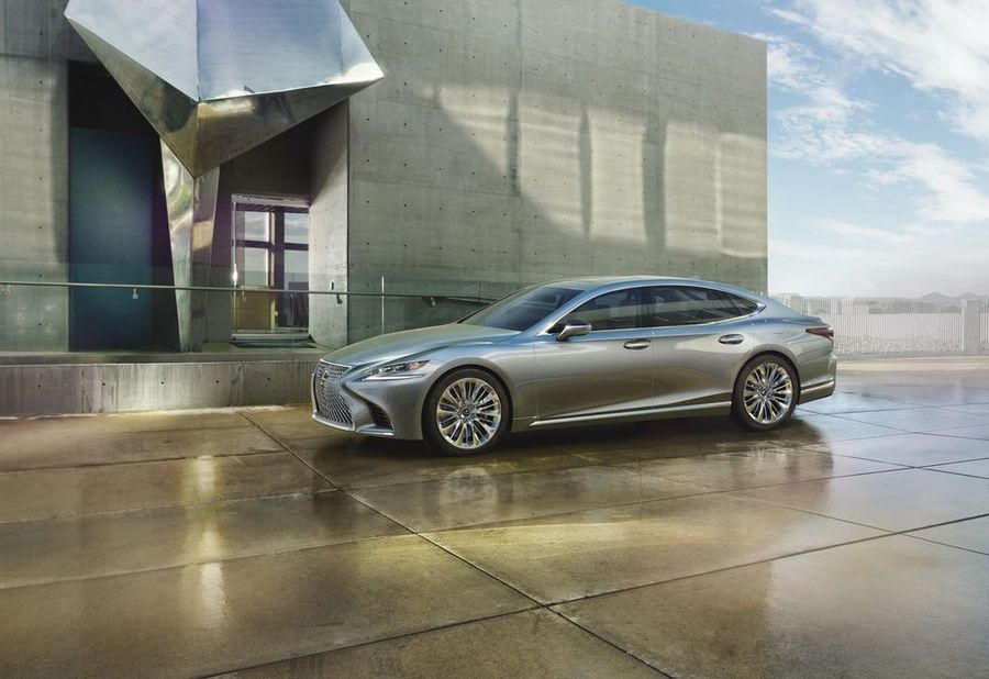 Lexus LS 2018 - công nghệ đỉnh cao, thiết lập định nghĩa mới về sedan hạng sang