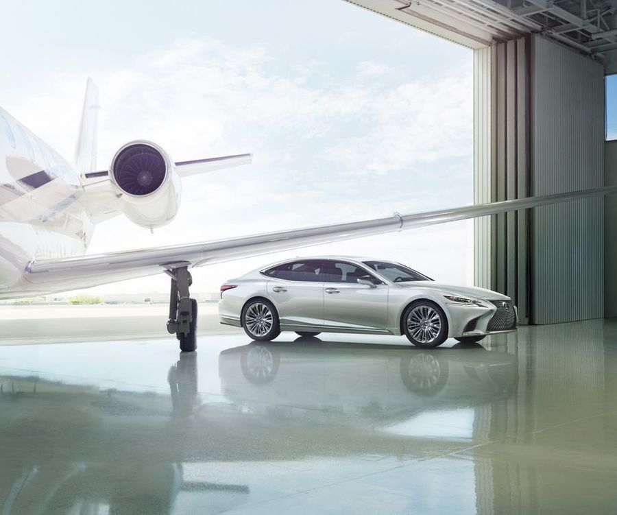 Lexus LS 2018 - công nghệ đỉnh cao, thiết lập định nghĩa mới về sedan hạng sang