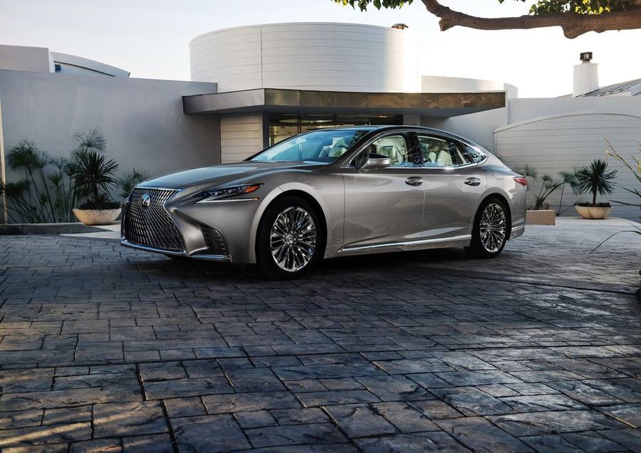 Lexus LS 2018 - công nghệ đỉnh cao, thiết lập định nghĩa mới về sedan hạng sang