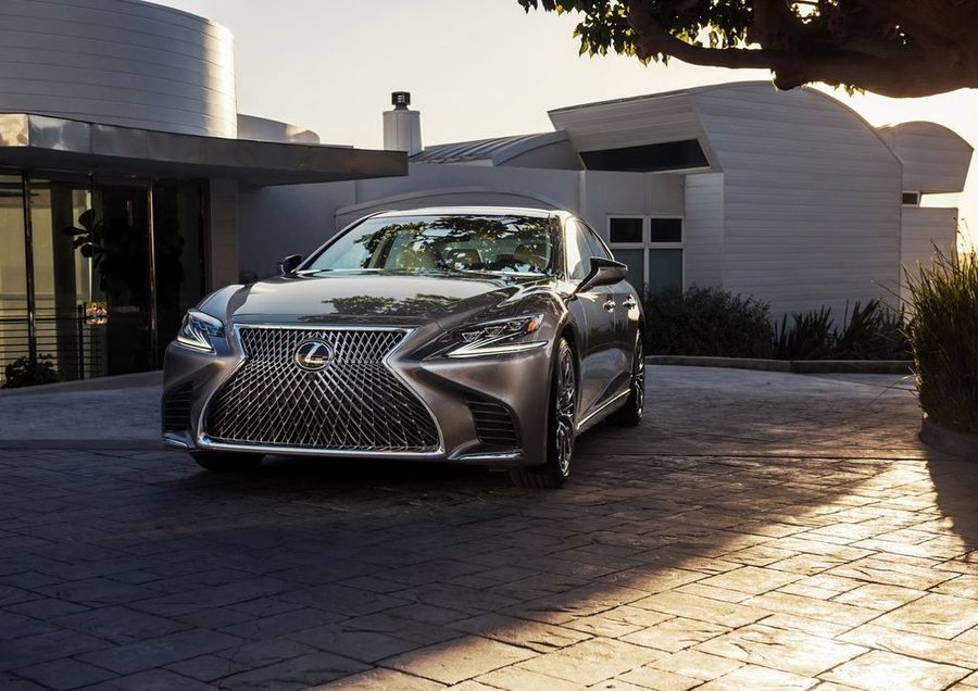 Lexus LS 2018 - công nghệ đỉnh cao, thiết lập định nghĩa mới về sedan hạng sang