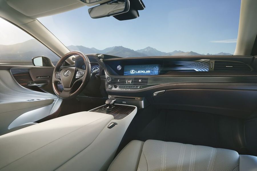 Lexus LS 2018 - công nghệ đỉnh cao, thiết lập định nghĩa mới về sedan hạng sang