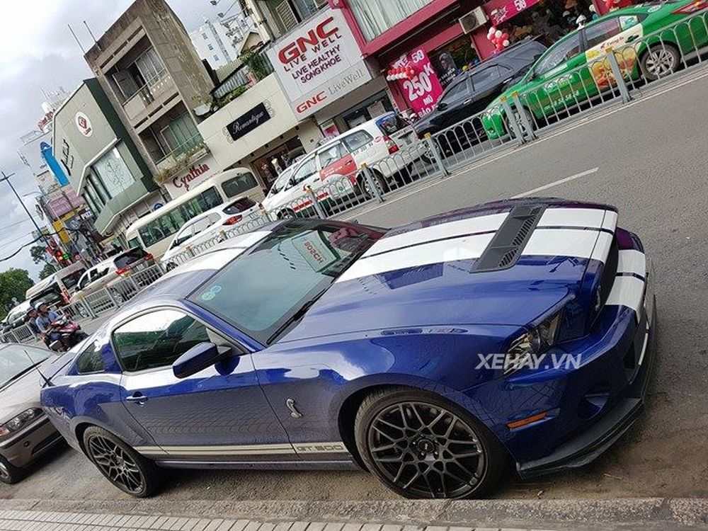 TP.HCM: Ford Shelby GT500 bất ngờ xuất hiện trên phố sau thời gian dài 