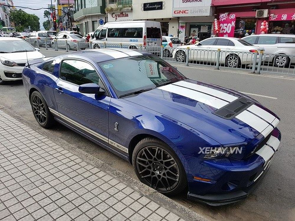 TP.HCM: Ford Shelby GT500 bất ngờ xuất hiện trên phố sau thời gian dài 
