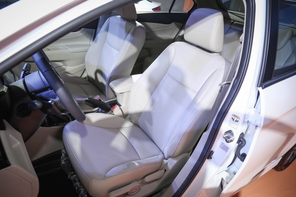 Suzuki Ciaz 2017 chốt giá tại thị trường Trung Quốc, giá từ 324 triệu đồng
