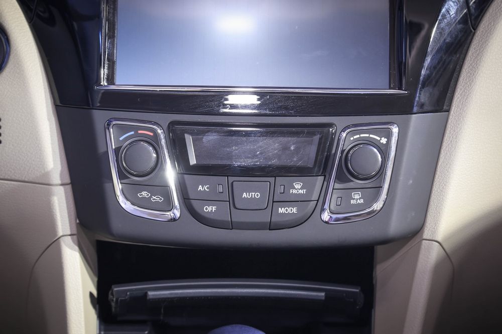 Suzuki Ciaz 2017 chốt giá tại thị trường Trung Quốc, giá từ 324 triệu đồng