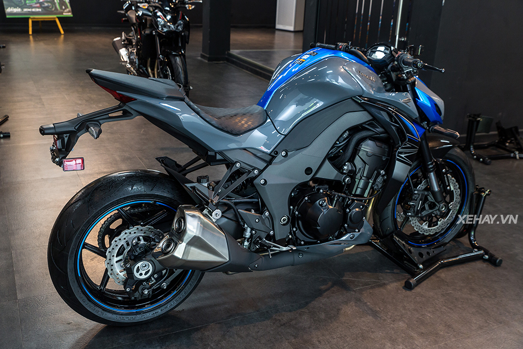 Ảnh chi tiết Kawasaki Z1000 2018 tại Việt Nam, giá từ 399 triệu đồng
