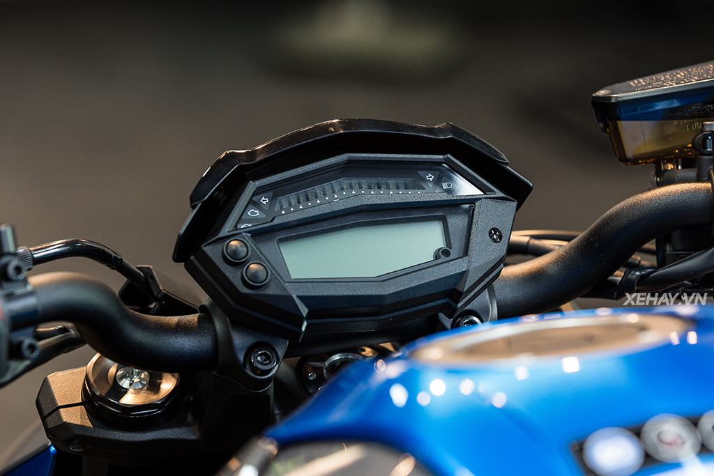 Ảnh chi tiết Kawasaki Z1000 2018 tại Việt Nam, giá từ 399 triệu đồng