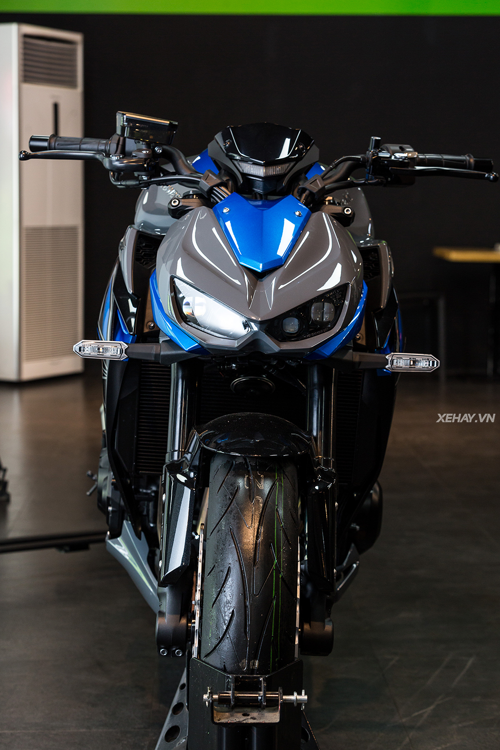 Ảnh chi tiết Kawasaki Z1000 2018 tại Việt Nam, giá từ 399 triệu đồng