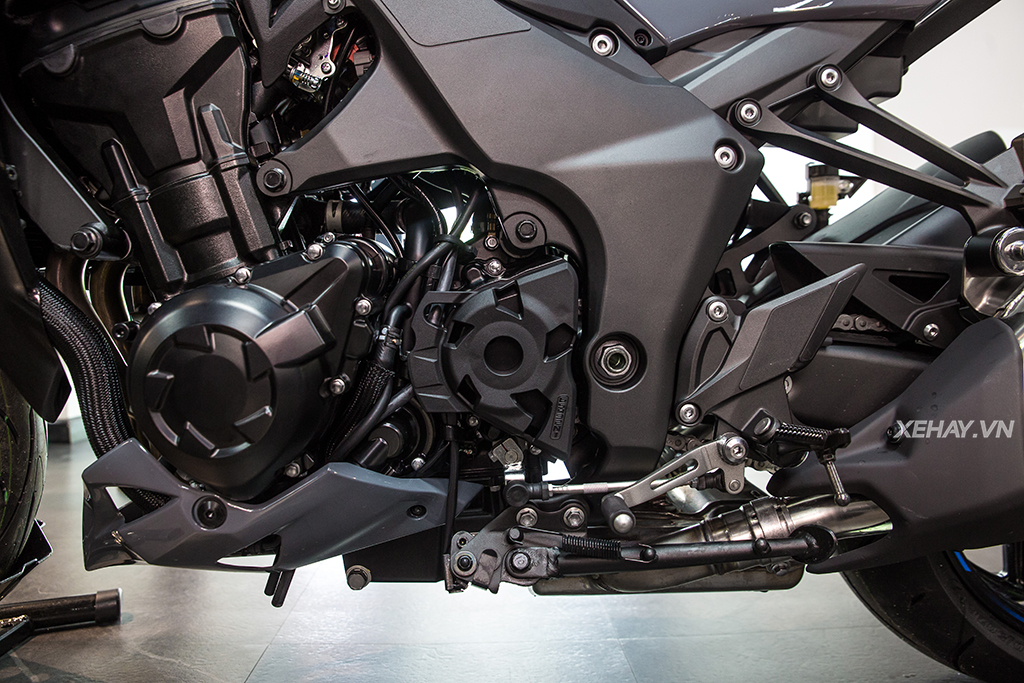 Ảnh chi tiết Kawasaki Z1000 2018 tại Việt Nam, giá từ 399 triệu đồng