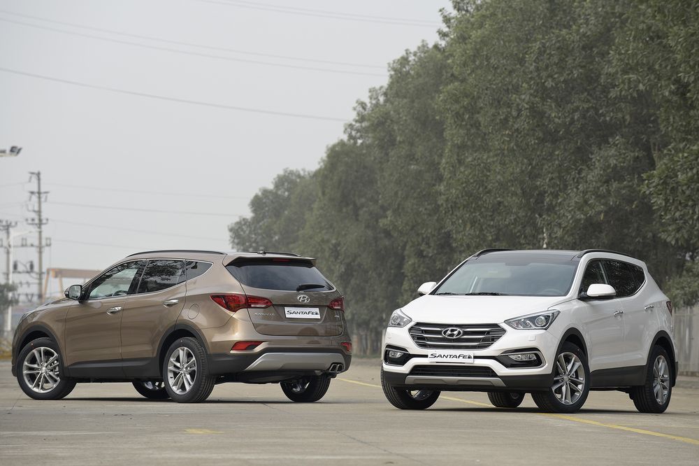 Hyundai SantaFe 2017 tại Việt Nam giảm giá sốc lên đến 230 triệu đồng
