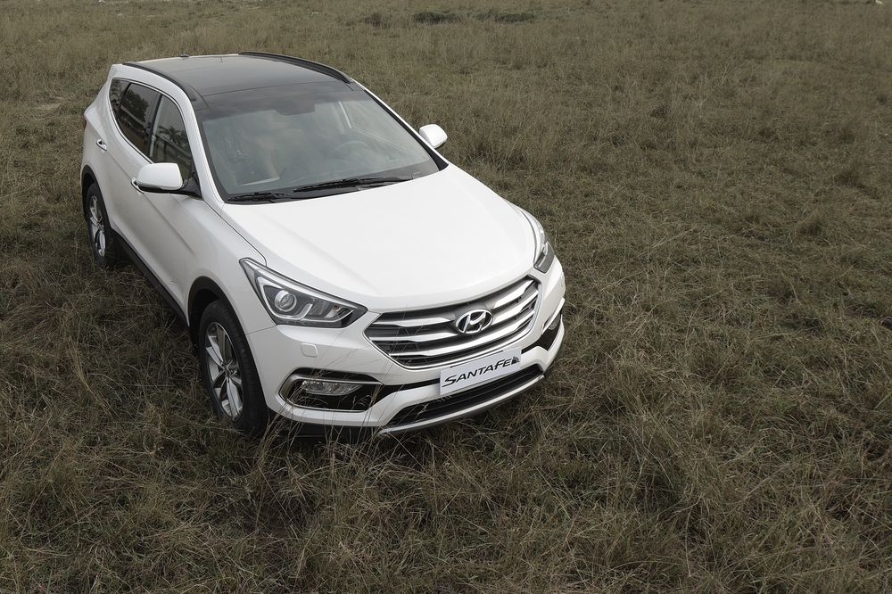 Hyundai SantaFe 2017 tại Việt Nam giảm giá sốc lên đến 230 triệu đồng