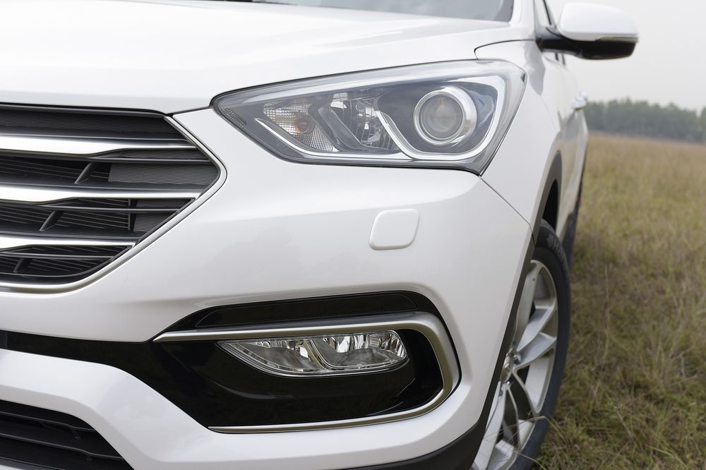 Hyundai SantaFe 2017 tại Việt Nam giảm giá sốc lên đến 230 triệu đồng