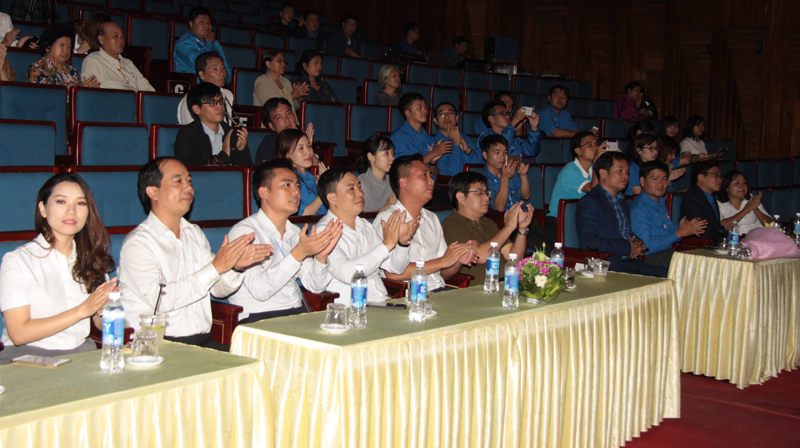Giao lưu thanh niên với nghệ thuật truyền thống chào mừng Đại hội Đoàn