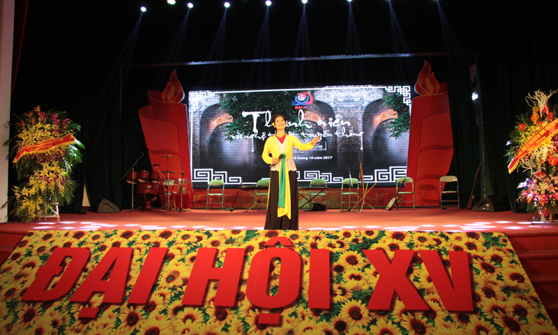 Giao lưu thanh niên với nghệ thuật truyền thống chào mừng Đại hội Đoàn
