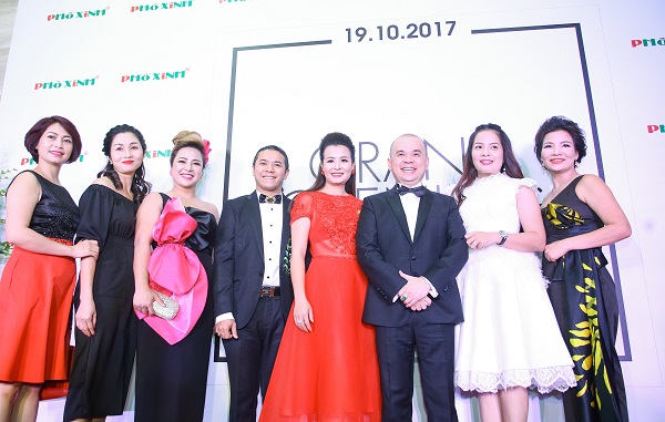 Dự khai trương Phố xinh: Việt Anh bảnh bao, Phan Anh te tua