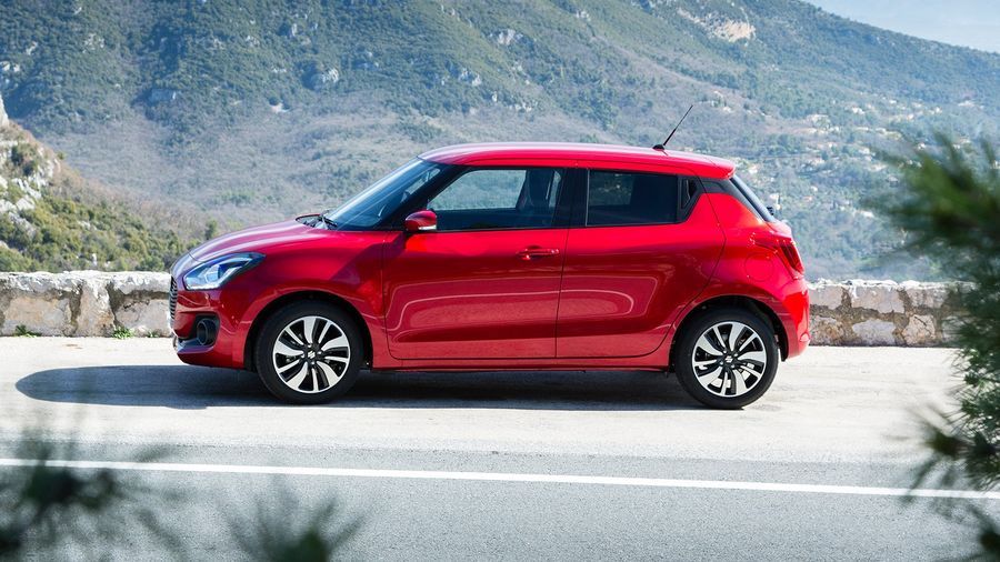 Mazda 2 hatchback 2017 được lòng khách hàng Việt hơn so với Suzuki Swift 2017