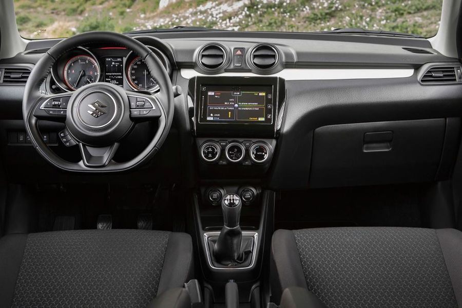 Mazda 2 hatchback 2017 được lòng khách hàng Việt hơn so với Suzuki Swift 2017
