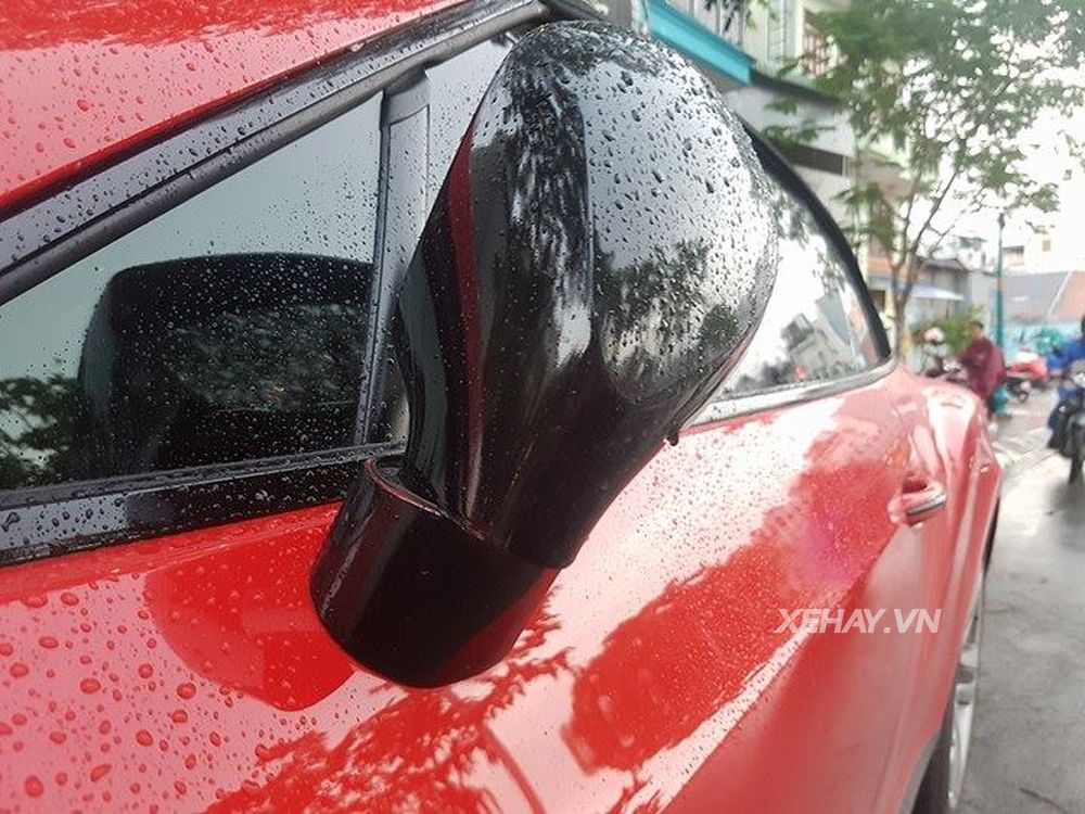 TP.HCM: Bắt gặp Bentley Continental GT Convertible 2013 dạo chơi trên phố