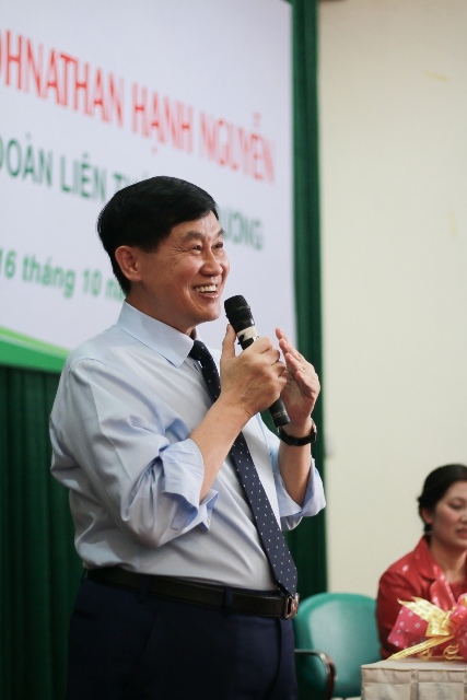 Johnathan Hạnh Nguyễn tiếp thêm đam mê, động lực cho những người trẻ trên con đường đến thành công