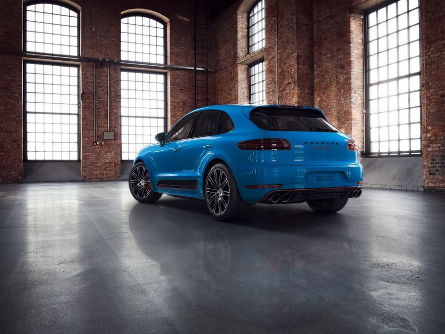 Độc quyền hơn nhờ Porsche Exclusive, Macan Turbo có giá từ 2,58 tỷ VNĐ
