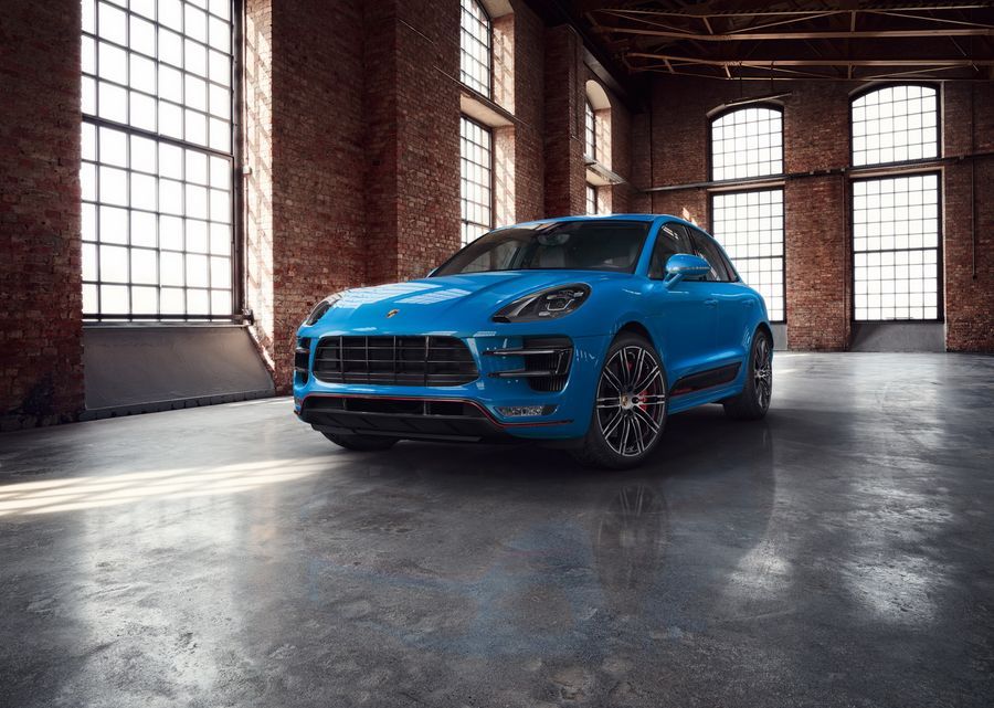 Độc quyền hơn nhờ Porsche Exclusive, Macan Turbo có giá từ 2,58 tỷ VNĐ