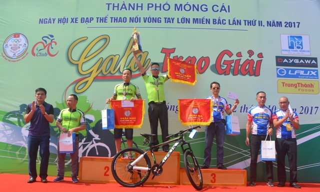 Quảng Ninh: 168 cua- rơ tham dự giải đua xe đạp TP Móng Cái năm 2017