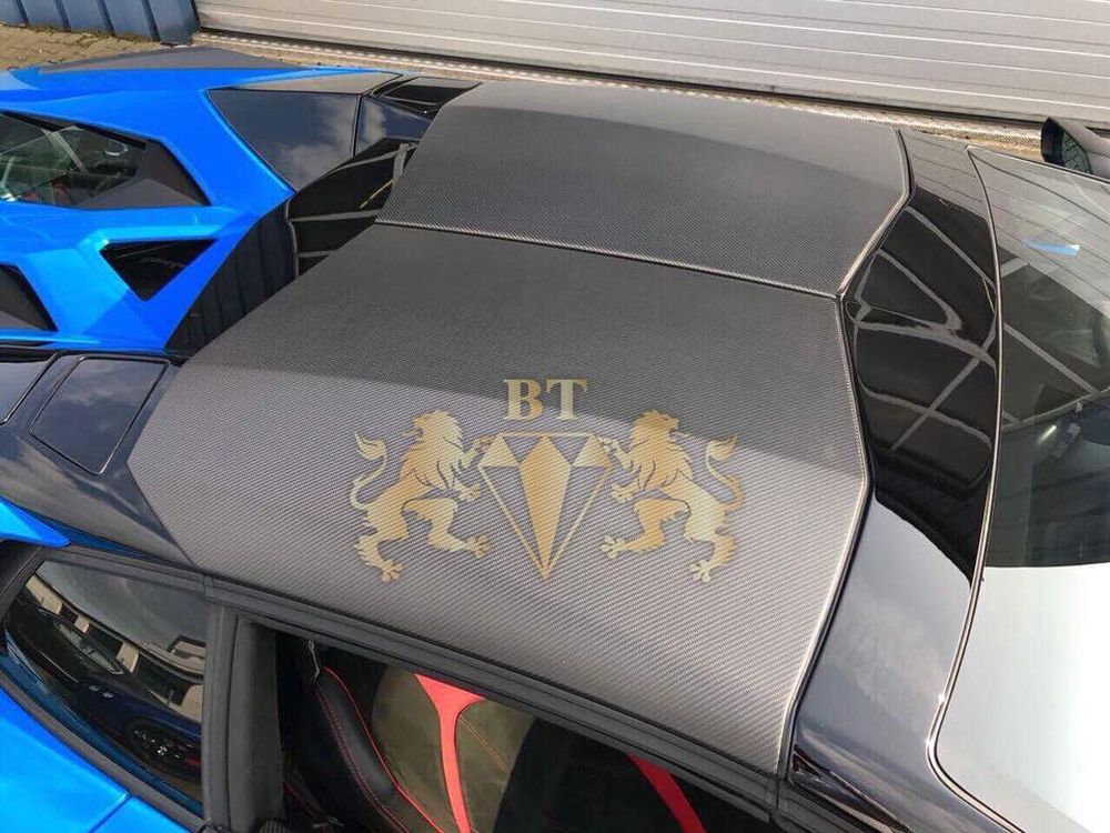 Làm quen với Lamborghini Aventador SV Roadster thứ 2 chuẩn bị về Việt Nam