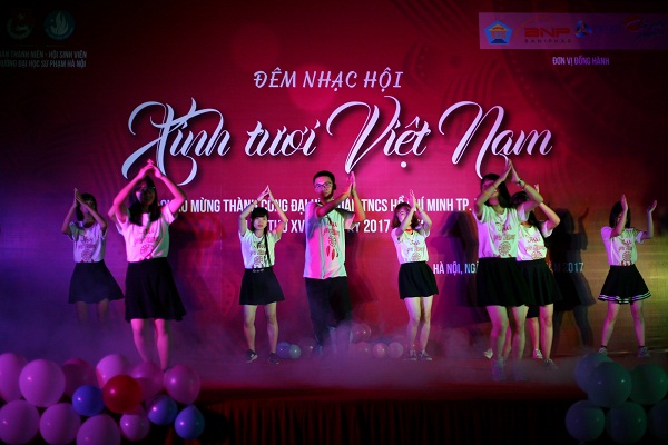 Tuổi trẻ Đại học Sư phạm Hà Nội chào mừng thành công Đại hội Đoàn thành phố